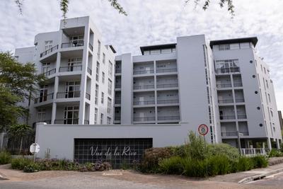 Apartment / Flat For Sale in Tyger Valley, Bellville