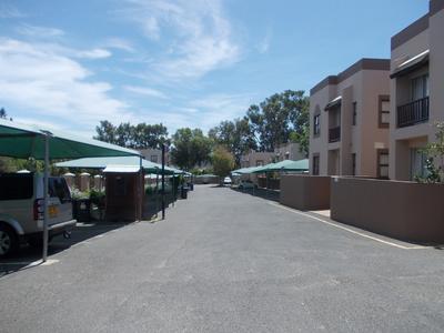 Apartment / Flat For Rent in Tyger Valley, Bellville