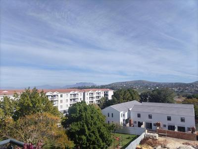 Apartment / Flat For Sale in Tyger Valley, Bellville